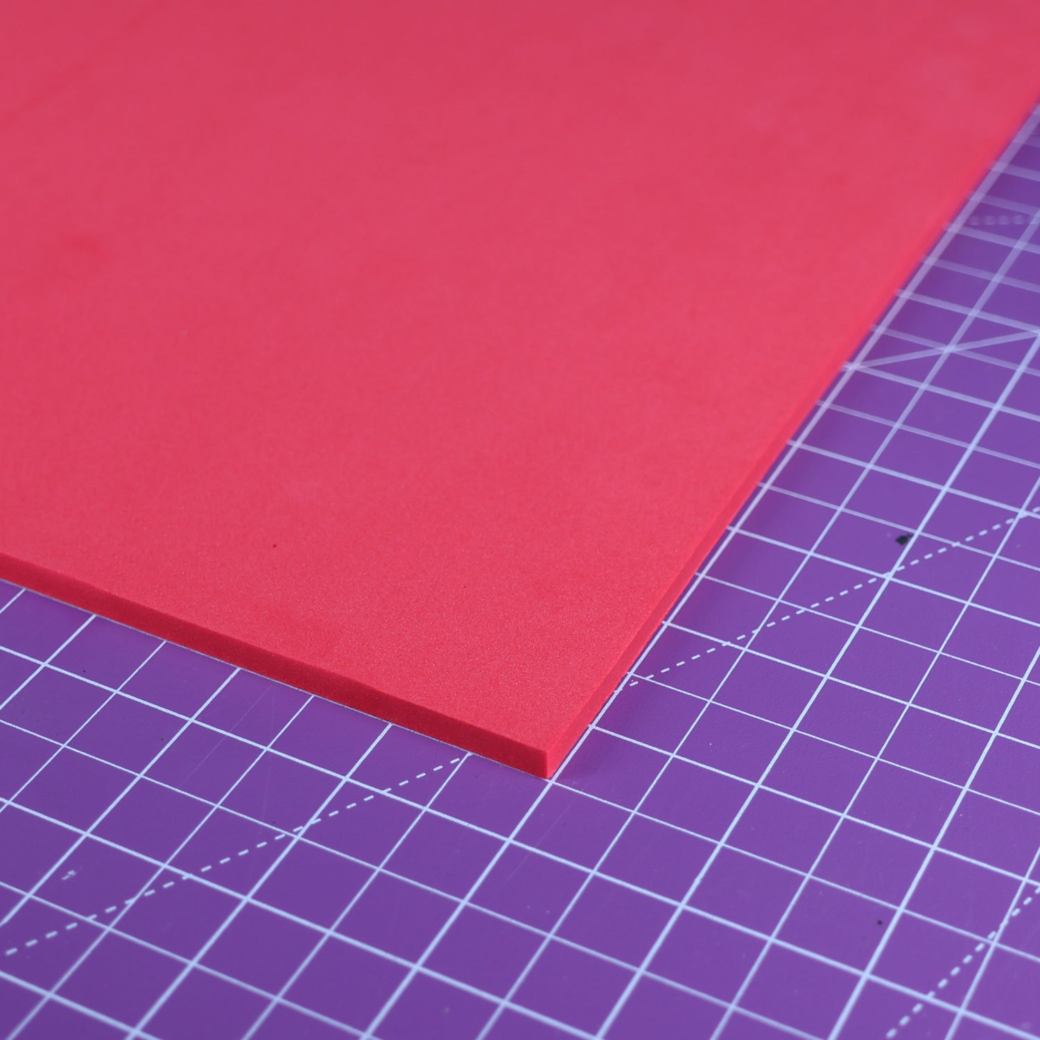 EVA foam 65 kg/m3, 2 mm red - 50x50 cm