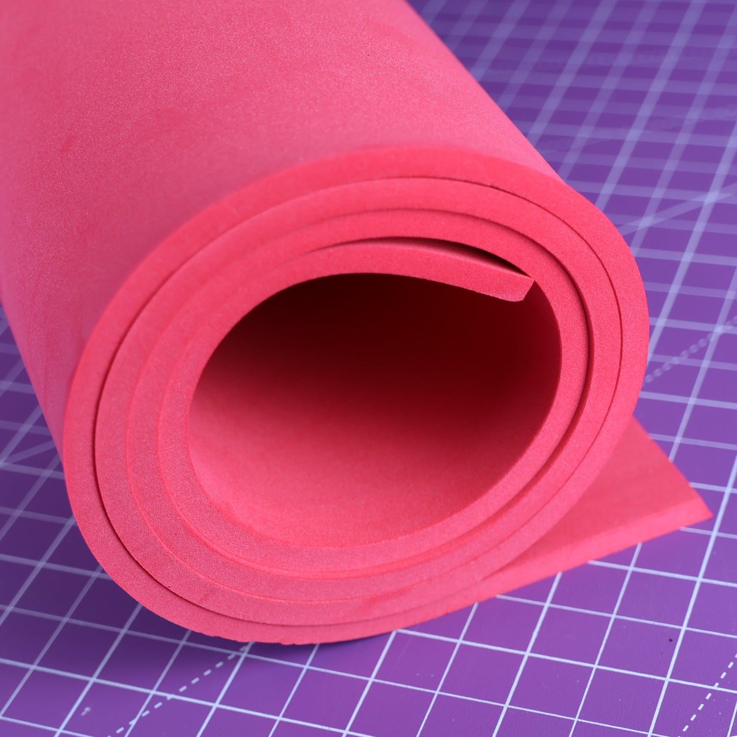 EVA foam 65 kg/m3, 2 mm red - 50x50 cm