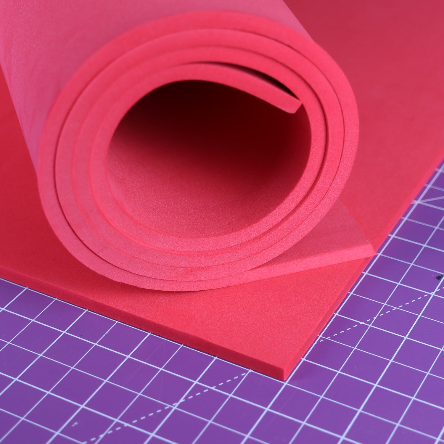 EVA foam 65 kg/m3, 2 mm red - 50x50 cm