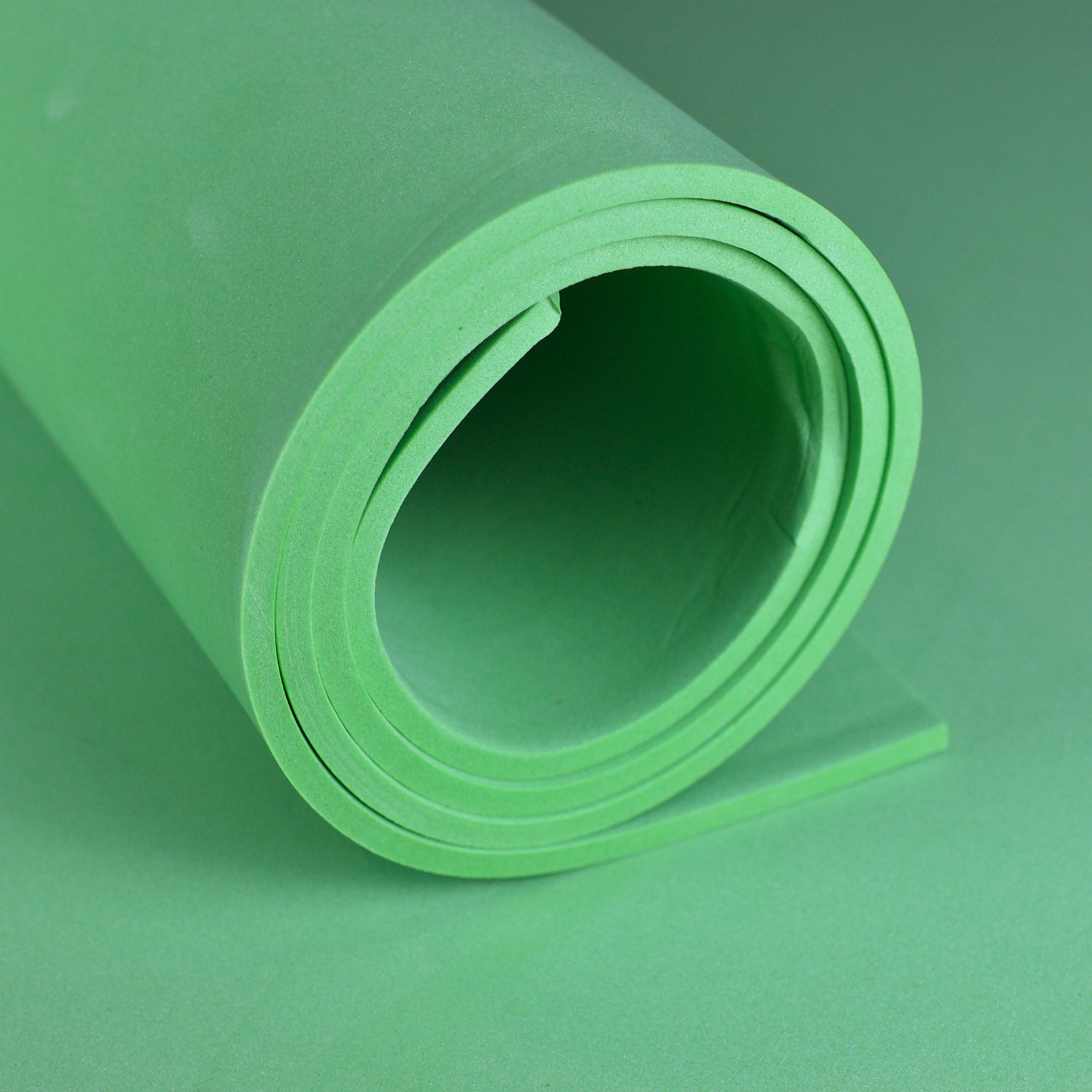 EVA foam 65 kg/m3, 2 mm green - 100x50 cm
